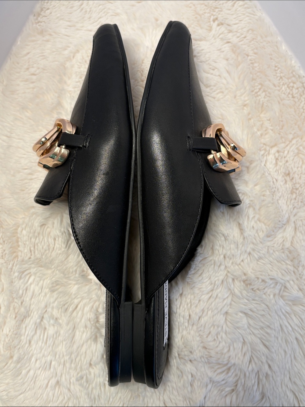 Steve Madden “Friends” Black Pointed Toe Slip-On Mule Gold Chain Detail Sz 9 - Picture 5 of 9